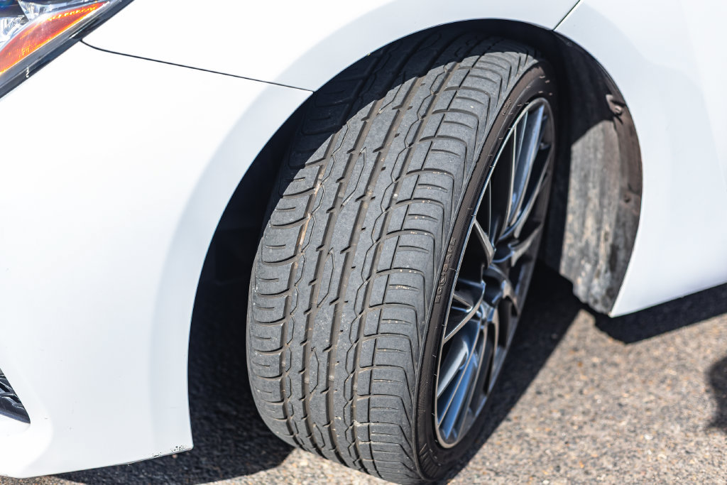 Used 2015 Lexus RC F w/ Premium Package RWD image 4