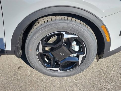 New 2026 Kia Sportage EX image 42