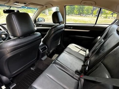 Used 2012 Subaru Legacy 2.5i Premium AWD/4WD image 17