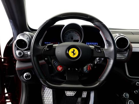 Certified 2019 Ferrari GTC4Lusso T RWD image 5