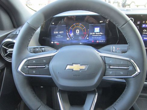 New 2026 Chevrolet Equinox LT w/ Convenience Package II image 27