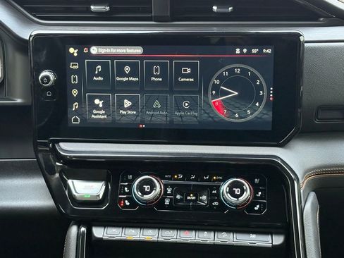 Used 2022 GMC Sierra 1500 AT4 w/ AT4 Premium Package image 16