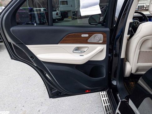 Used 2024 Mercedes-Benz GLE 450 4MATIC image 15