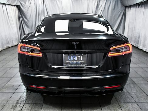 Used 2021 Tesla Model S Plaid image 5