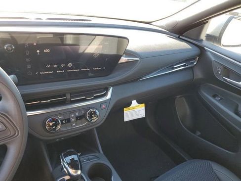 New 2026 Buick Envista Preferred image 26