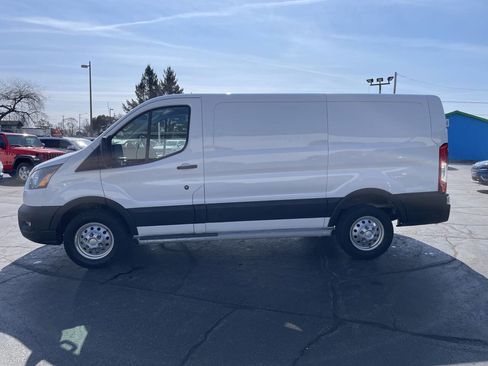 Used 2023 Ford Transit 250 Low Roof AWD image 9