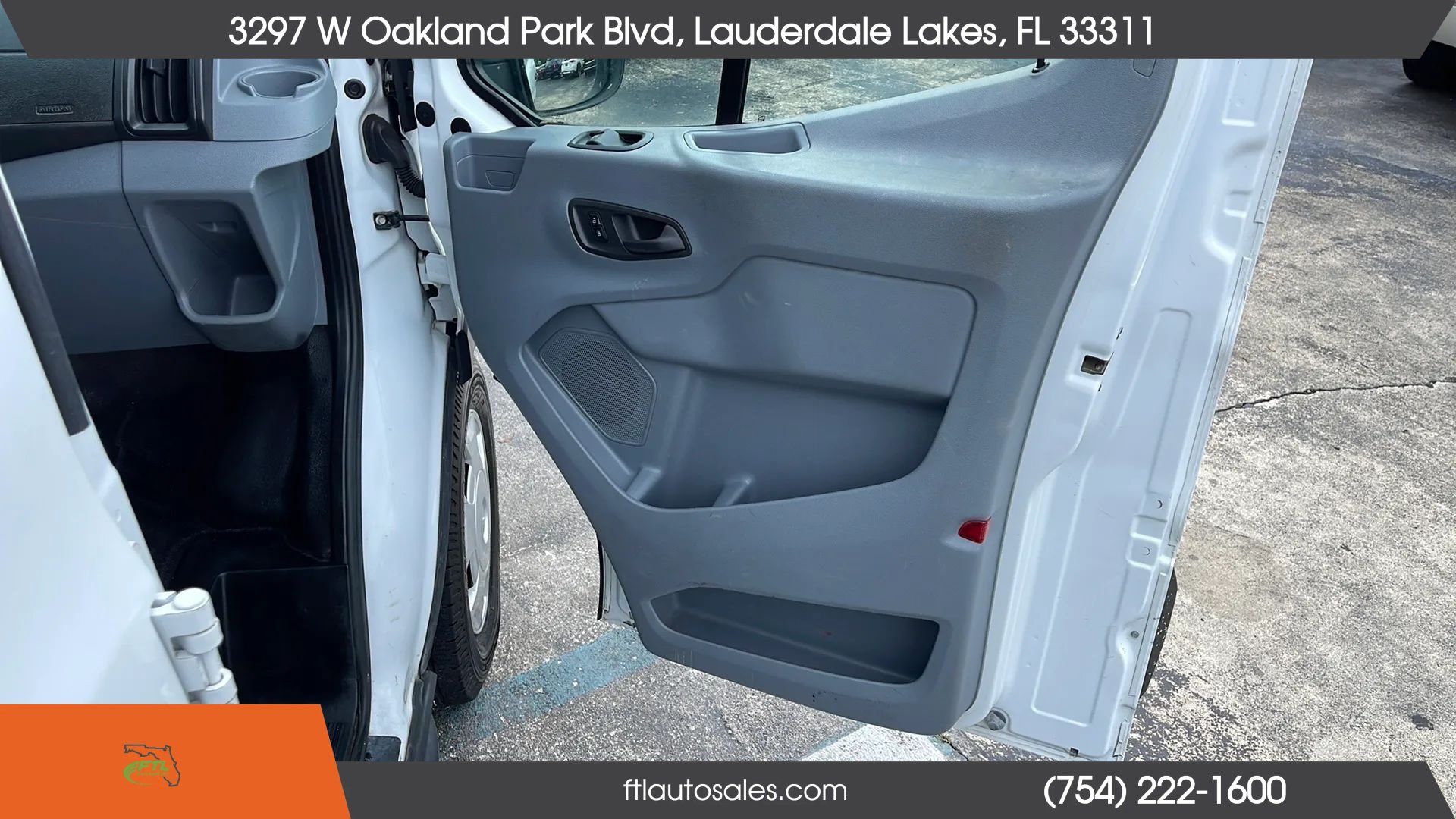 Used 2015 Ford Transit 150 130 Low Roof w/ Exterior Upgrade Package RWD image 25