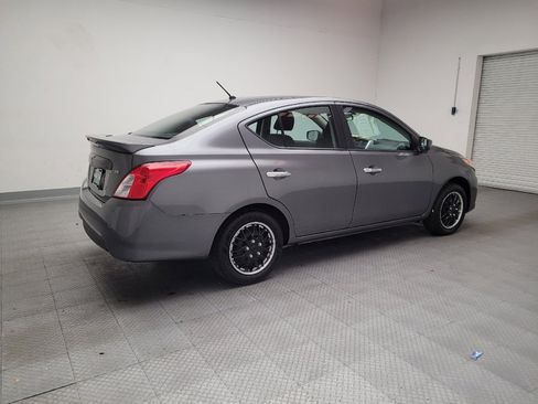 Used 2019 Nissan Versa SV image 10