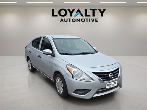 Used 2019 Nissan Versa S Plus image 7