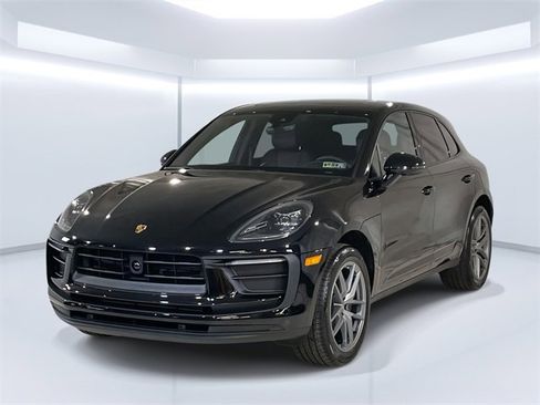 New 2026 Porsche Macan image 1