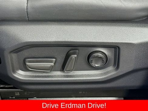 Used 2023 Toyota Tundra Platinum AWD/4WD image 12