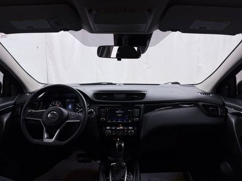 Used 2019 Nissan Rogue Sport SV FWD image 30