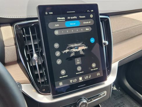 New 2026 Volvo XC90 B6 Plus w/ Protection Package Premier AWD/4WD image 10