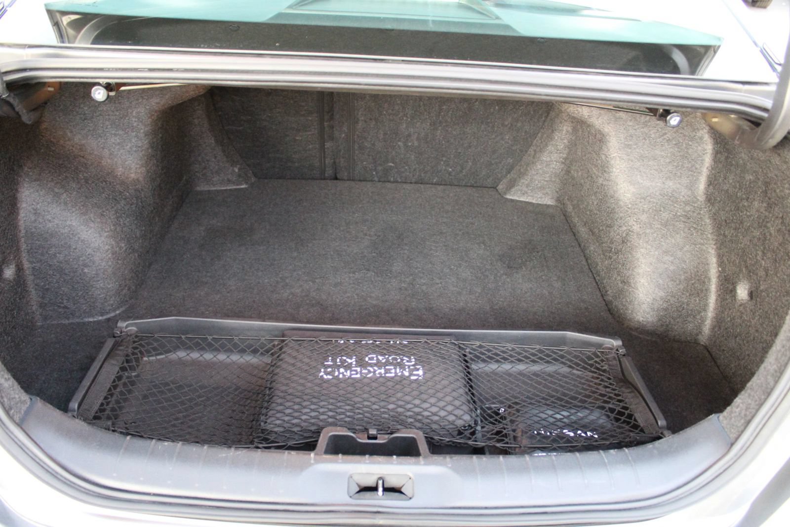 Used 2024 Nissan Altima 2.5 SV FWD image 28