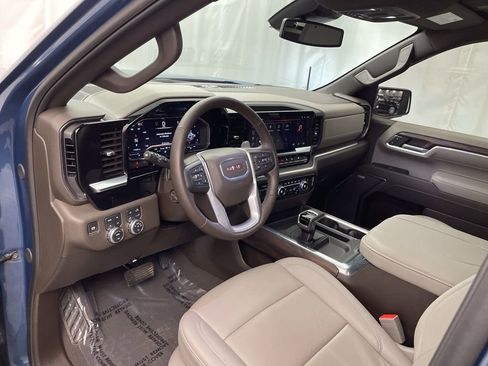 Used 2024 GMC Sierra 1500 SLT w/ SLT Premium Plus Package image 19
