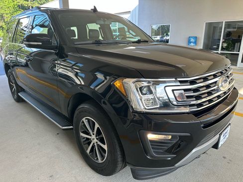 Certified 2019 Ford Expedition XLT w/ Equipment Group 202A AWD/4WD image 8