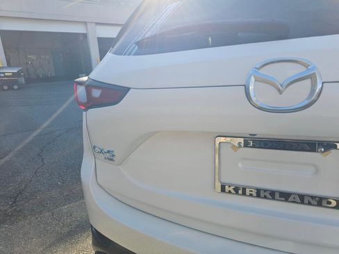 Used 2024 MAZDA CX-5 Carbon Edition image 13