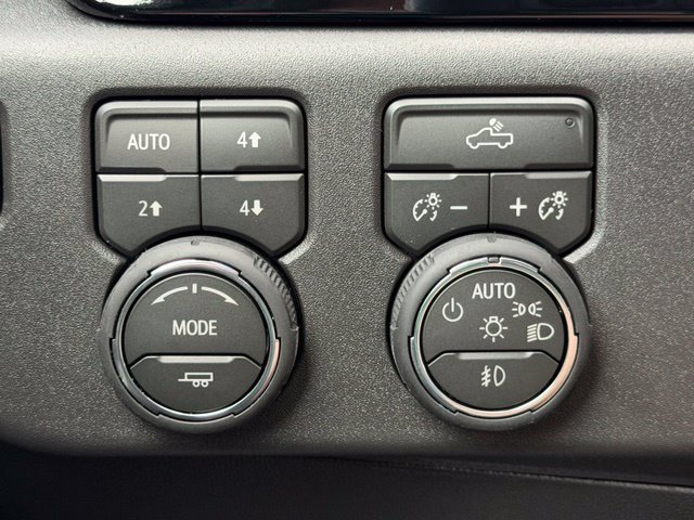 New 2026 Chevrolet Silverado 1500 RST w/ Z71 Off-Road Package AWD/4WD image 18