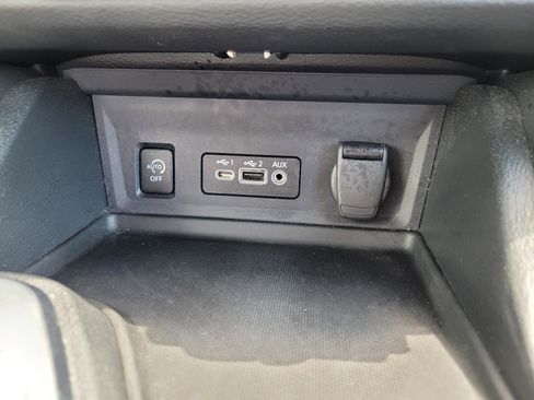 Used 2024 Nissan Sentra SR w/ SR Premium Package FWD image 24