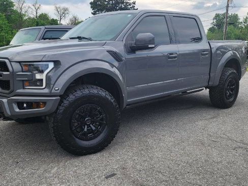 Used 2018 Ford F150 Raptor w/ Equipment Group 802A Luxury image 4