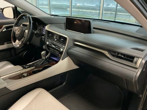 Used 2019 Lexus RX 350L Premium w/ Premium Package image 20