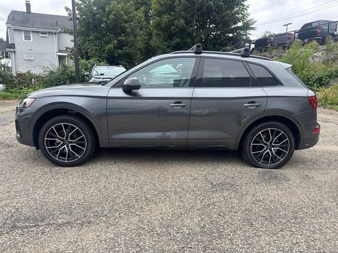 Used 2023 Audi SQ5 Premium Plus w/ Premium Plus Package AWD/4WD image 2