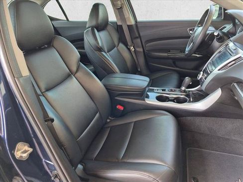 Used 2019 Acura TLX FWD image 21