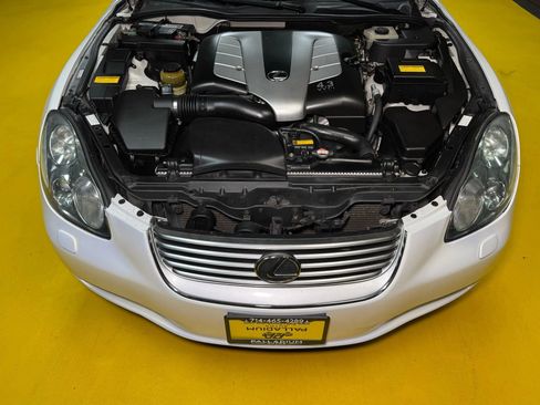 Used 2002 Lexus SC 430 Convertible image 36