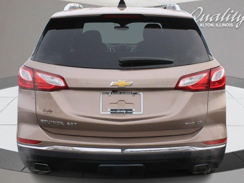 Used 2018 Chevrolet Equinox LT w/ Sun & Infotainment Package image 5