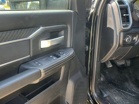 New 2025 RAM 5500 4x4 Regular Cab image 16