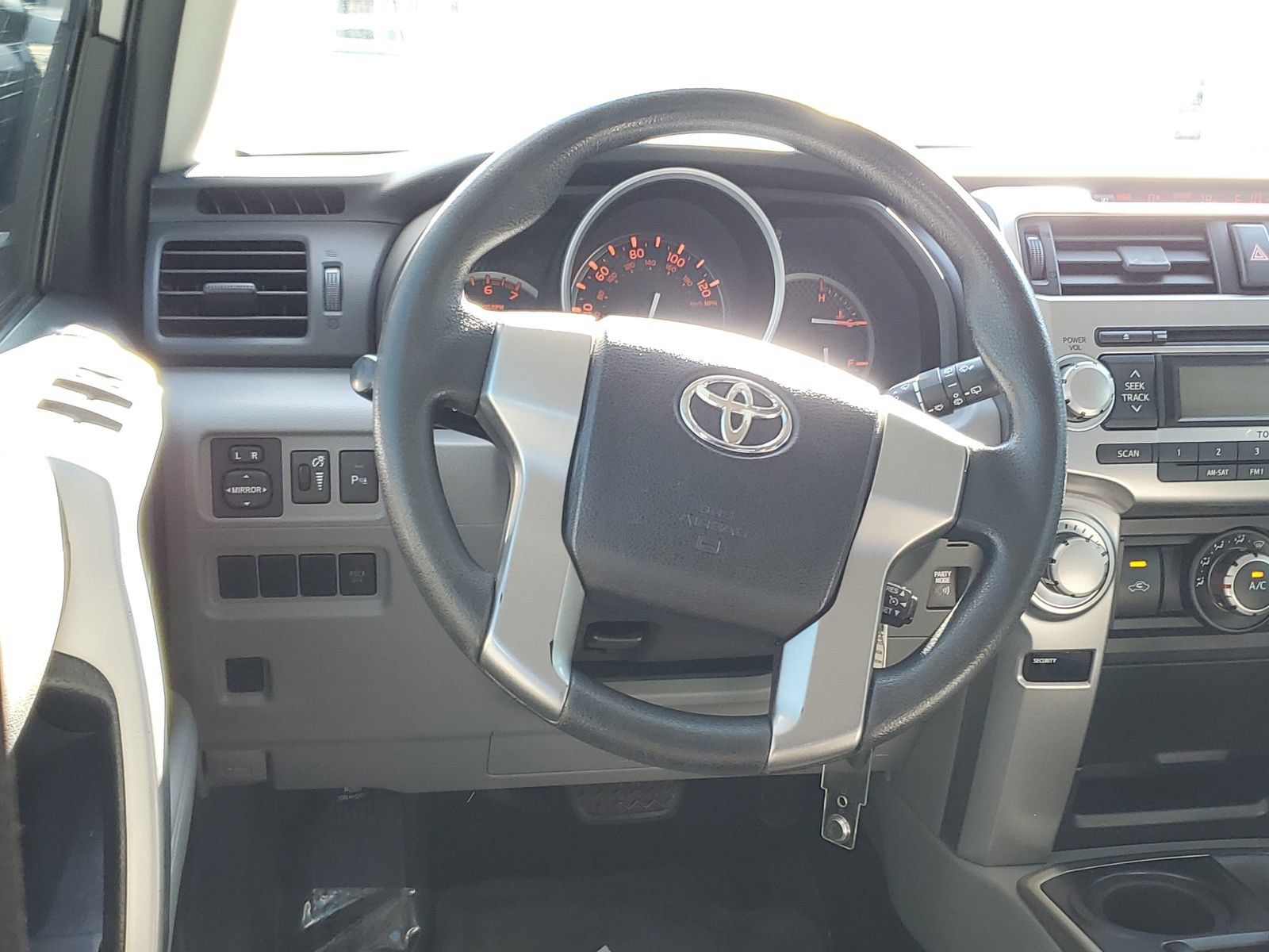 Used 2010 Toyota 4Runner SR5 AWD/4WD image 11