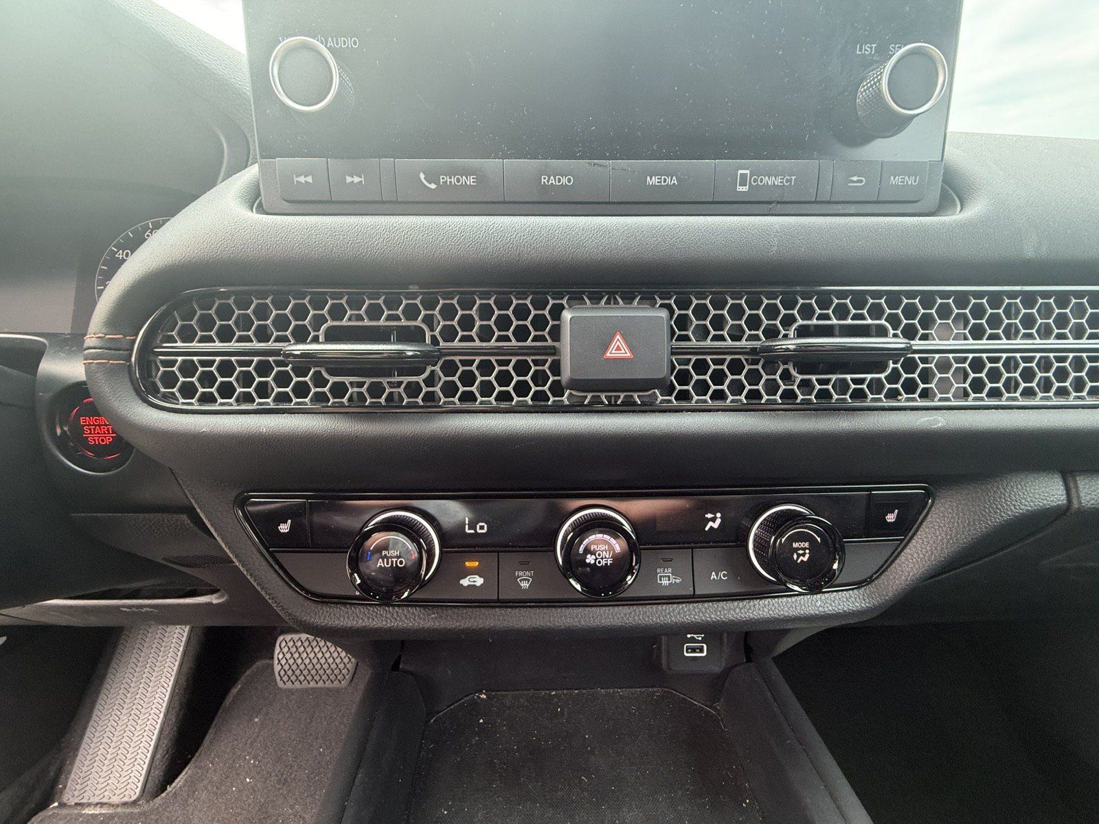 Used 2024 Honda HR-V Sport image 11