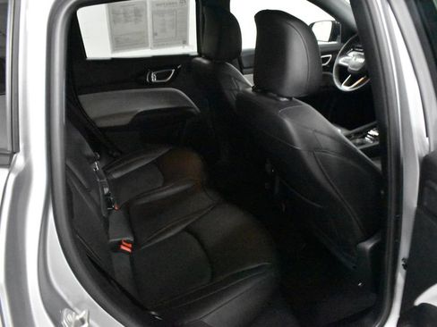 Used 2023 Jeep Compass Limited w/ Sun and Sound Group image 17