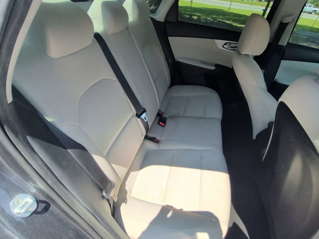 Used 2022 Kia Forte LXS w/ LXS Technology Package FWD image 22