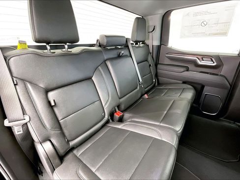 New 2026 GMC Sierra 1500 SLT w/ SLT Premium Package image 10