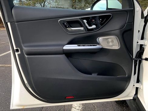 New 2026 Mercedes-Benz GLC 300 4MATIC image 14