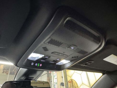 Used 2023 Cadillac XT5 Premium Luxury image 13