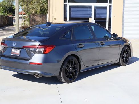 Used 2022 Honda Civic Sport image 8