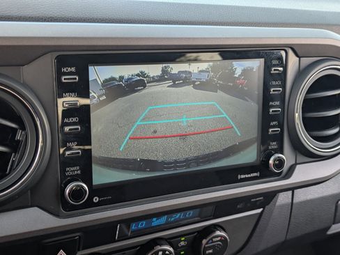 Used 2023 Toyota Tacoma TRD Off-Road image 28