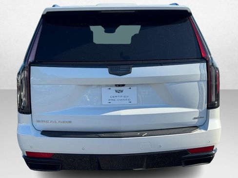 Used 2022 Cadillac Escalade ESV Sport Platinum AWD/4WD image 4