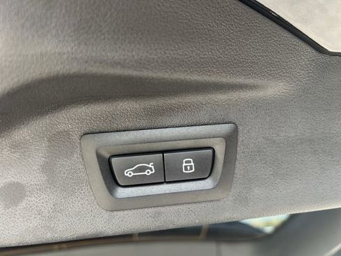 Certified 2025 BMW X7 xDrive40i image 18