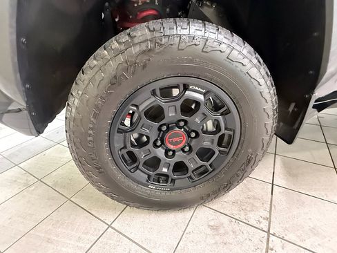 Used 2025 Toyota Tundra TRD Pro AWD/4WD image 12