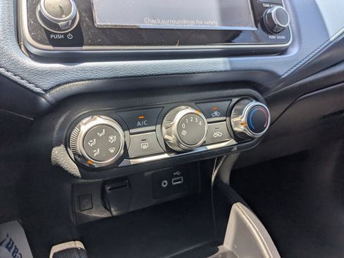 Used 2024 Nissan Versa SV w/ Trunk Package FWD image 17