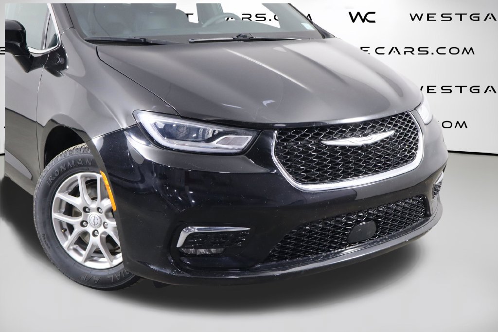 Used 2025 Chrysler Pacifica Select FWD image 51