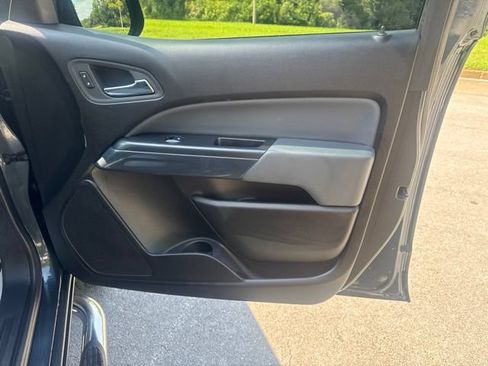 Used 2019 Chevrolet Colorado Z71 AWD/4WD image 10