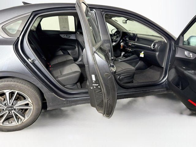 Certified 2024 Kia Forte LXS FWD image 29
