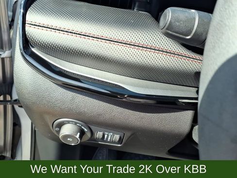 Used 2025 Jeep Compass Trailhawk w/ Trailhawk Elite Group image 19