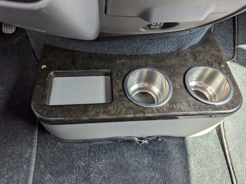 Used 2017 Mercedes-Benz Sprinter 2500 image 25