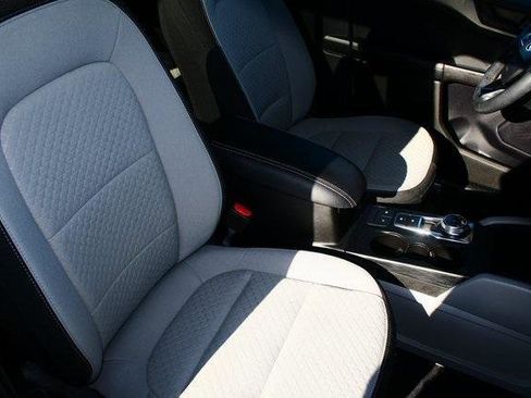 Used 2024 Ford Escape Active image 6