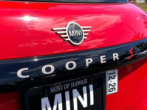 Certified 2025 MINI Cooper S FWD image 9